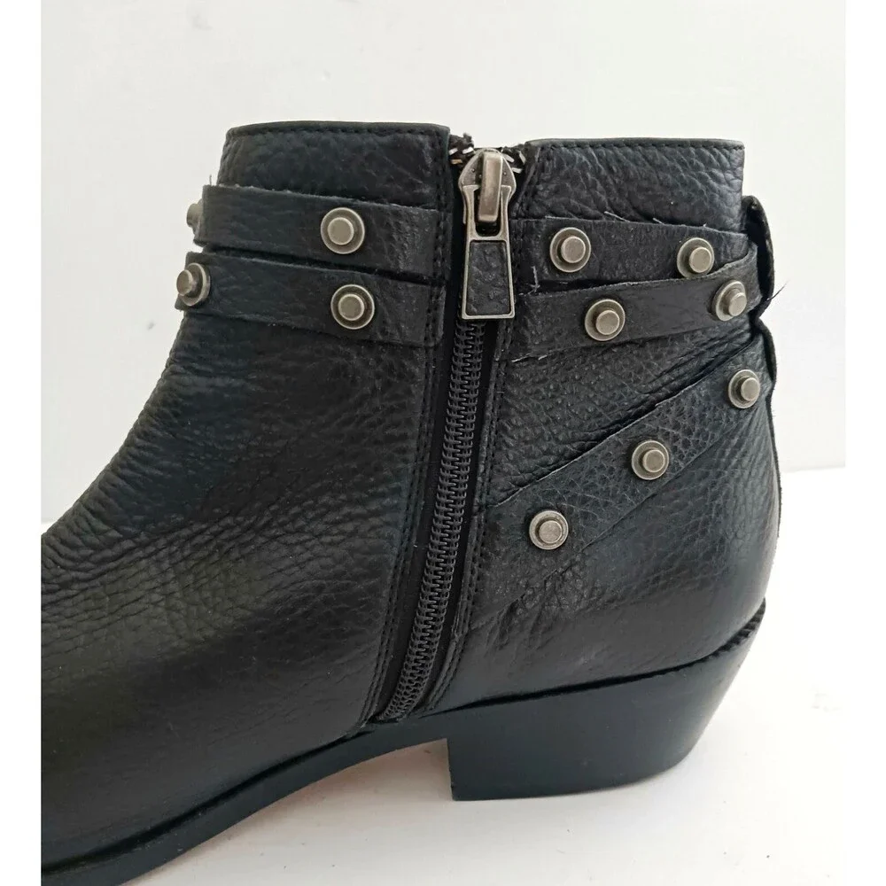 Halogen Lidia Blk Leather Moto Ankle Boot Studded Harness Buckle Strap Sz 8 - Picture 9 of 14